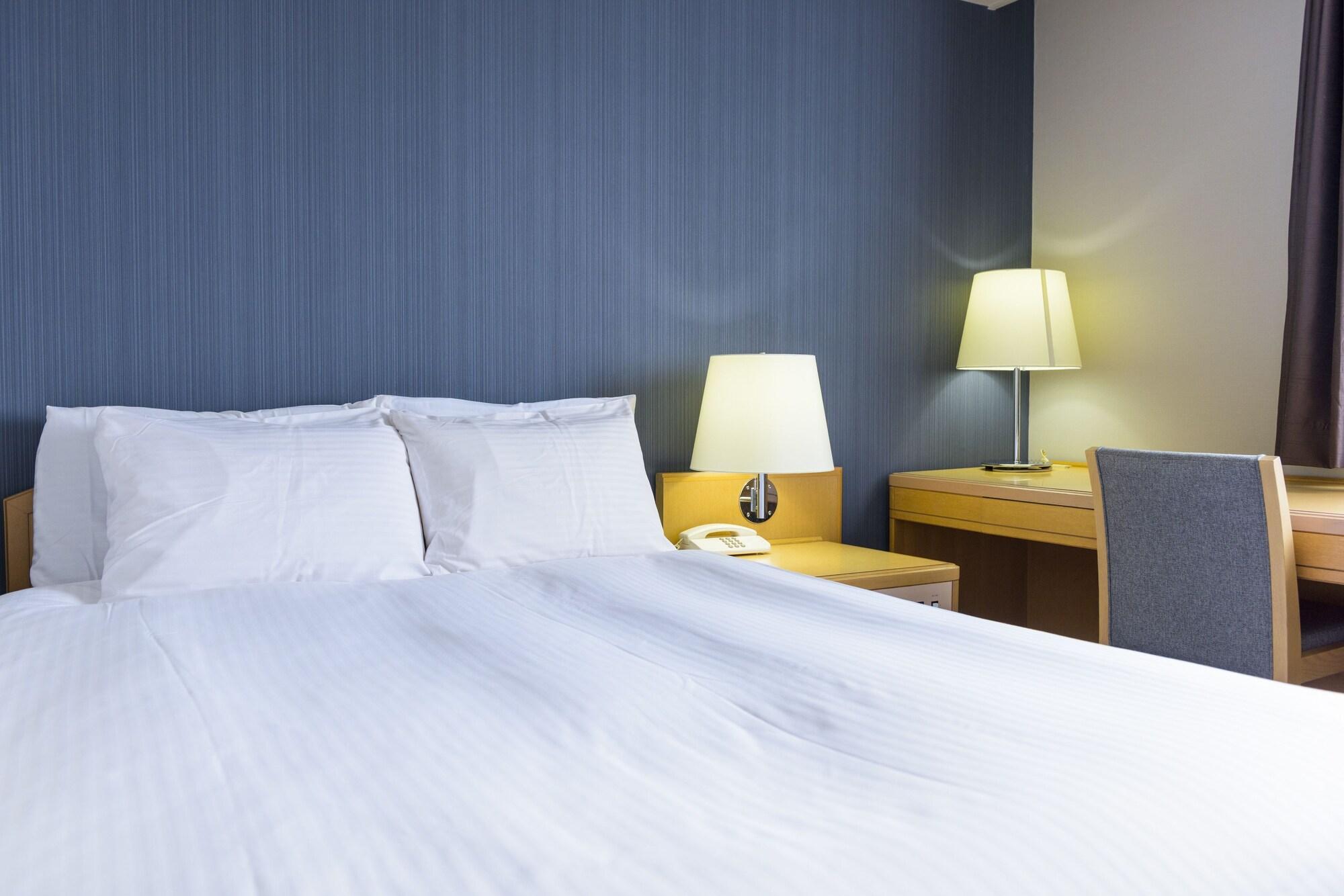 Surestay Plus Hotel By Best Western Shin-Ōsaka Eksteriør bilde