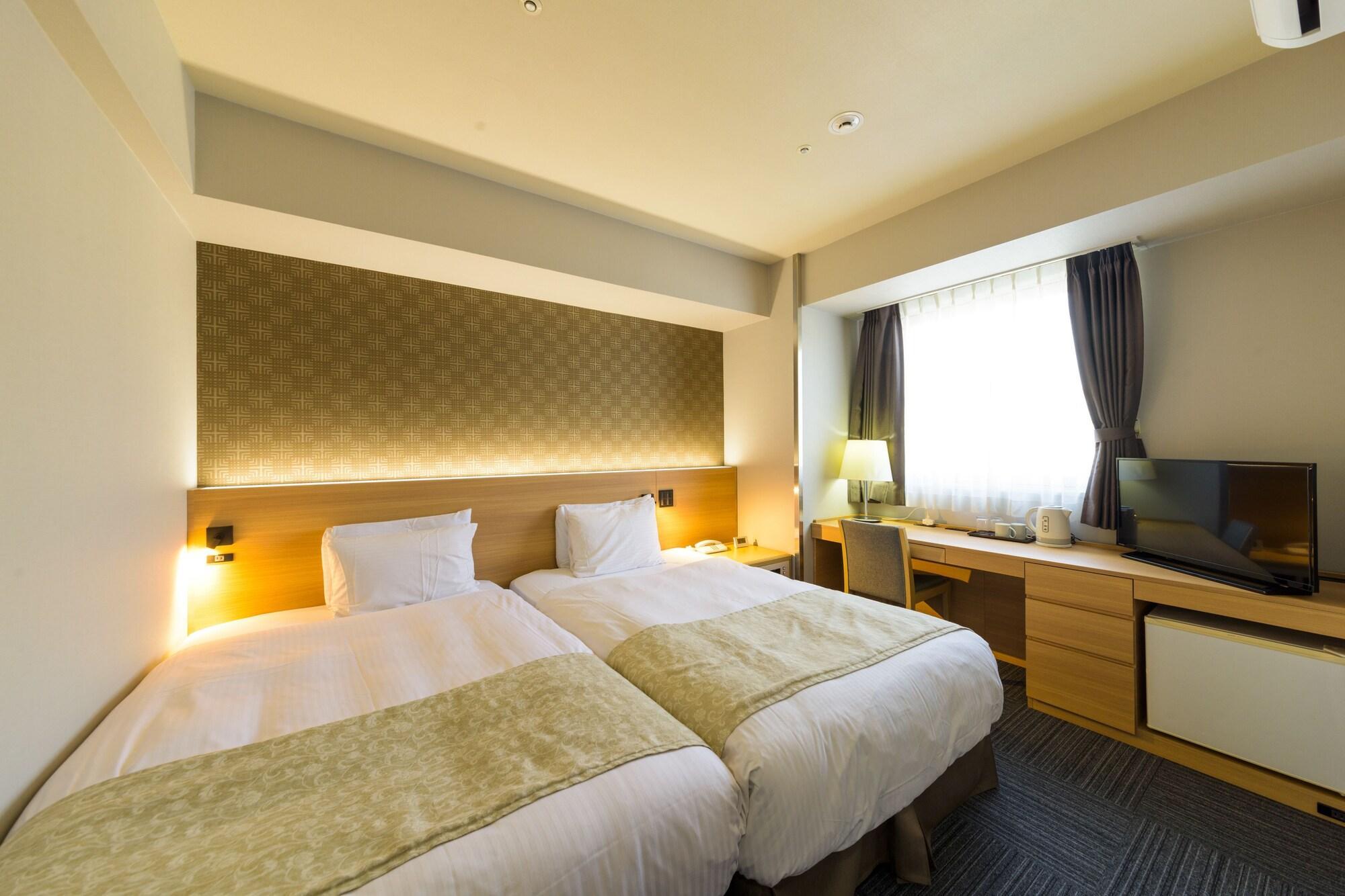 Surestay Plus Hotel By Best Western Shin-Ōsaka Eksteriør bilde